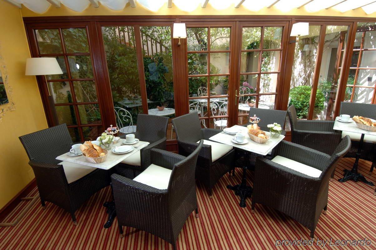 Hotel La Residence Du Berry Versay Restoran fotoğraf