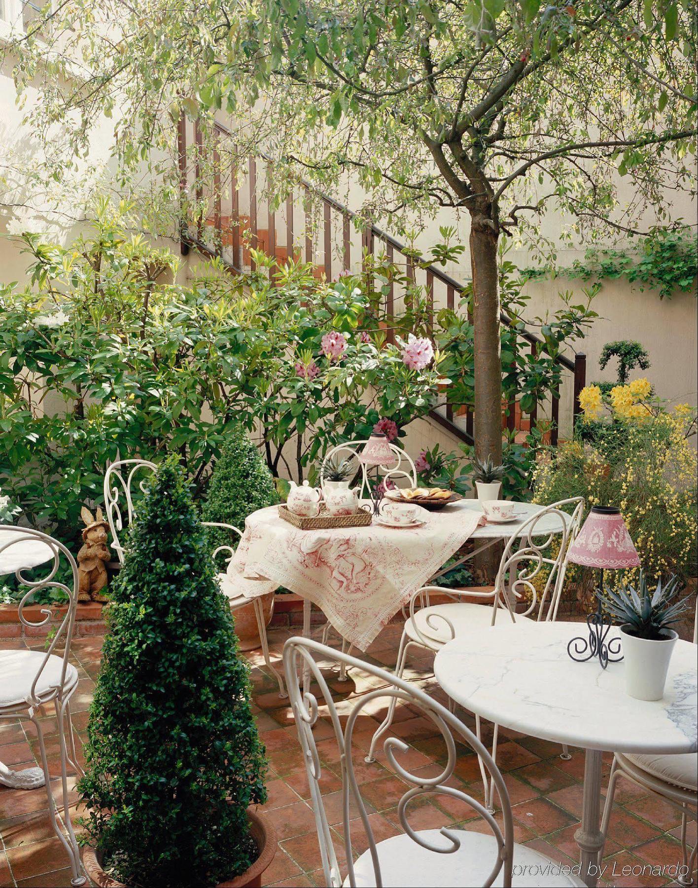 Hotel La Residence Du Berry Versay Restoran fotoğraf