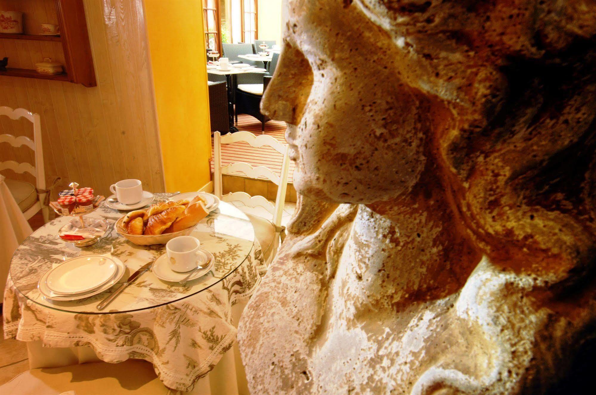 Hotel La Residence Du Berry Versay Dış mekan fotoğraf